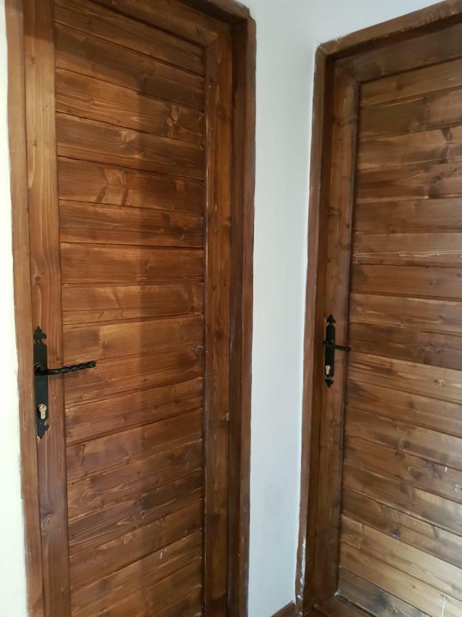 Apartment Straja Lupeni  Экстерьер фото